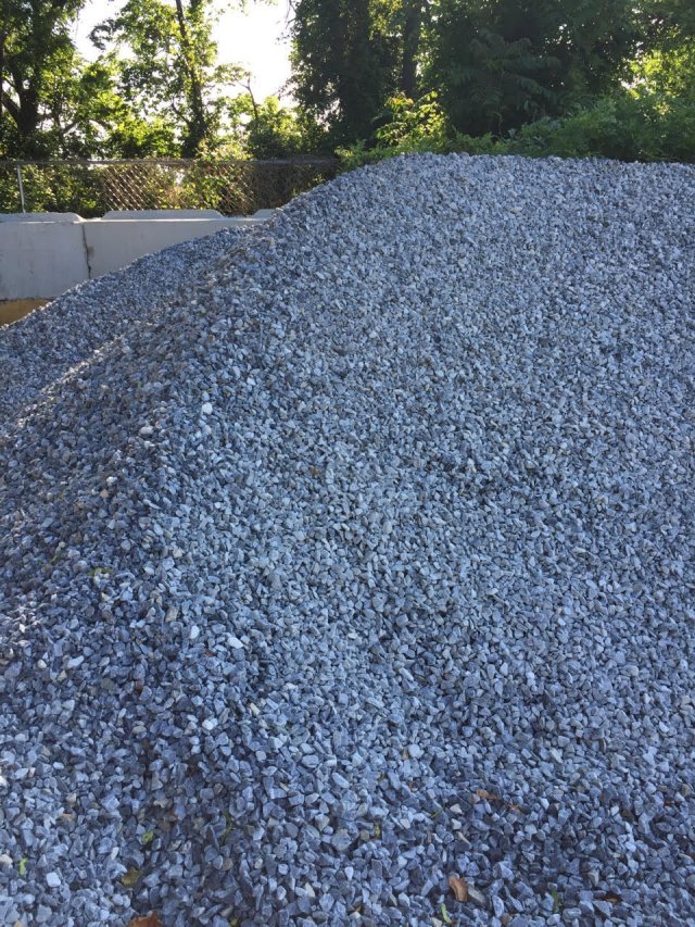 3/4" Blue Driveway Stone